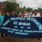 Protestan contra ley que pretende el despido de 46 trabajadores contratados del Hospital de Aucayacu