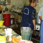 Realizan operativo a restaurantes de Kimbiri para mejorar condiciones de salubridad de expendio de comida