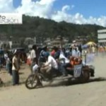 Celebran aniversario de Kimbiri con carrera de mototaxis