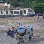 Denuncian que se usa mezcla de mala calidad en obras de Plaza Mayor de Aguaytía