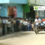 Carrera de mototaxis en el VRAE