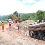 Por huelga cocalera paralizan trabajos de rehabilitación de carretera Fernando Belaunde