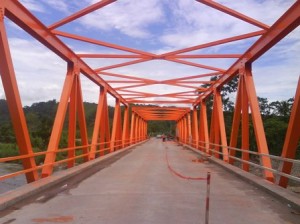 La obra incluyó rehabilitación de vías en puentes.
