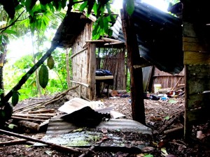 Vivienda quedó destrozada por la explosión.