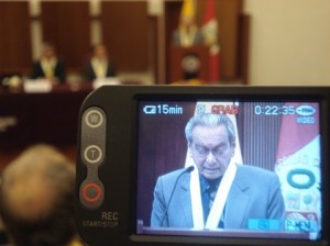 Cotler, reconocido antropólogo peruano, fue largamente aplaudido por la concurrencia. 