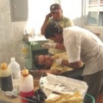 Turba de cocaleros agrede a pobladores y causa destrozos en locales comerciales