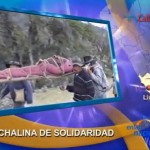 Grupo de mujeres teje gigantesca chalina para recordar a víctimas de violencia política (video)