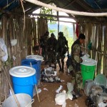 Incautan 22 kilos de cocaína y tonelada y media de insumos químicos en el valle del Monzón