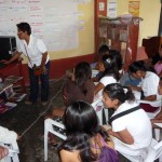 Instalaron primera biblioteca virtual de Tingo María en Castillo Grande