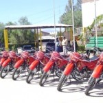 Entregan motocicletas a responsables de proyectos agropecuarios en Ayacucho