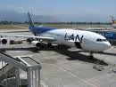En aeropuerto de Ecuador hallan droga en avión procedente de Perú