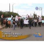 Pobladores se movilizan protestando por demora en conteo de votos (vídeo)