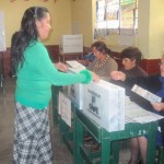 Autoridad electoral de Huamanga desplegó material hacia 80 locales de votación