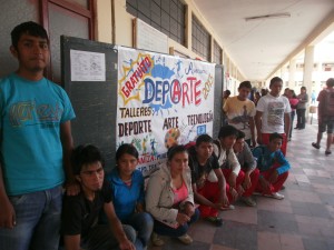Ayacucho: Beneficiarios de Beca 18 participan en Departe