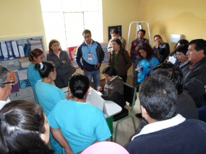 Equipos de diez regiones visitaron centros de salud en Ayacucho