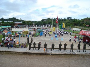 Se realizó desfile cívico escolar por 52 aniversario de Huipoca