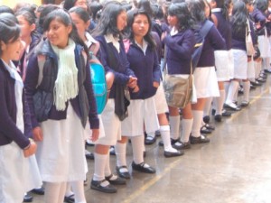 Ayacucho progresa en comprensión lectora y matemática