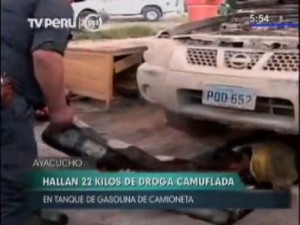 Incautan 22 kilos de PBC en el tanque de gasolina de camioneta