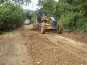 Por obras de asfaltado recomiendan usar rutas alternas al Vraem