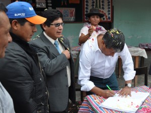 En Ayacucho firman acta para inicio de construcción de Gasoducto