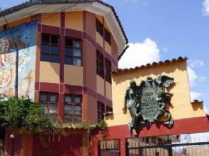 Ayacucho: Celebran aniversario de escuela de Bellas Artes
