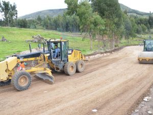 Ayacucho: Inician asfaltado de carretera Chupas-Chiara