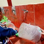 Huanta: Alumnos reciclan agua para generar alimentos