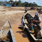 Madre de Dios: Rescatan a menor de balsa minera en el río Malinowski