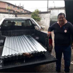 Dan ayuda a pobladores afectados por vientos fuertes en Satipo