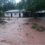 Entregan ayuda a pobladores afectados por inundación en San Martín