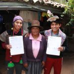 Gemelos huancavelicanos ganan Beca 18 para estudiar en la PUCP y UPC