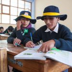 Vraem: Entregan bonos a familias de 18 mil estudiantes