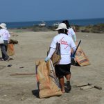 Recolectan más de cinco toneladas de basura en playa de Tumbes