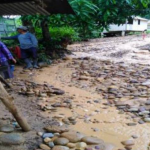 Culminan descolmatación de riachuelo en Huánuco