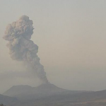 Nueva explosión del volcán Sabancaya alcanzó emisión de ceniza de 4000 metros de altura