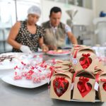 Vraem: Elaboran y ofertan bombones por San Valentín