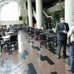 Hoteles cumplen medidas de seguridad para atención durante cuarentena