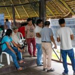 Ucayali: Capacitan a pobladores en uso de libro sobre control del origen de la madera