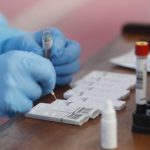 Pruebas rápidas complementan a las pruebas moleculares