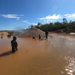 Madre de Dios: Intervienen equipos de mineros ilegales en el río Malinowski
