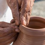 Lanzan taller virtual para fortalecer labor de artesanos