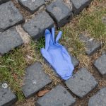 Cuatro objetos innecesarios para proteguerse del COVID-19
