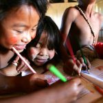 Demandan fortalecer educación bilingüe para estudiantes indígenas