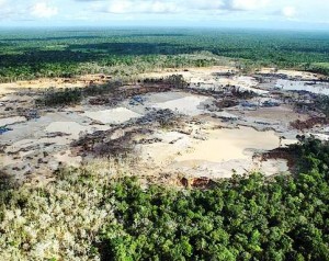mineria-ilegal-madre-de-dios1 Brack aseguró que el 90% de Madre de Dios estará libre de las actividades mineras que han deforestado gran cantidad de hectáreas de bosques